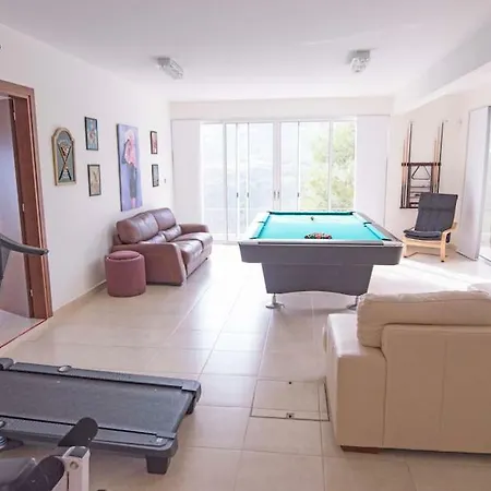 Luxury Cy Villa *